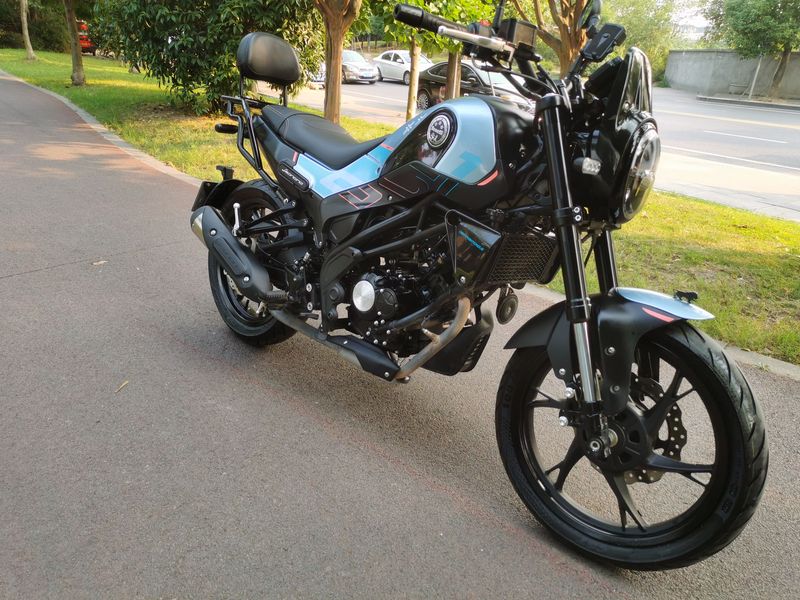 二手贝纳利幼狮 Leoncino 150