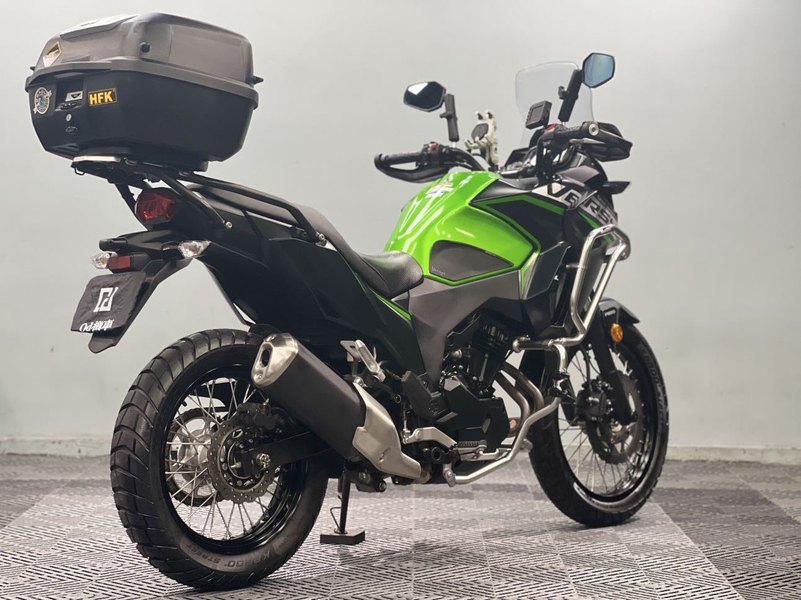 二手川崎Versys-X 300 