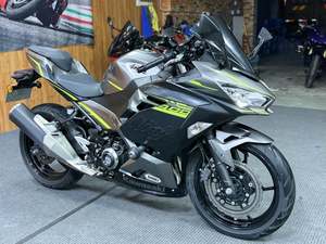 二手川崎Ninja 400