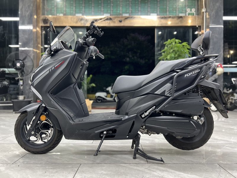 二手QJMOTOR鸿250