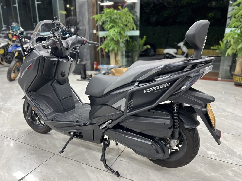 二手QJMOTOR鸿250