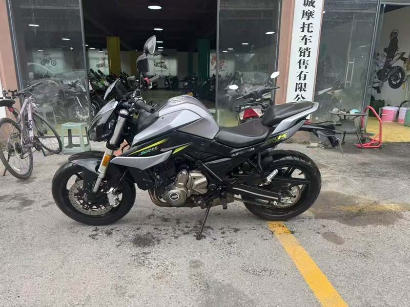 二手QJMOTOR追700