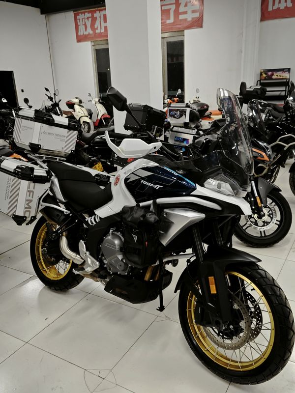 二手春风700MT