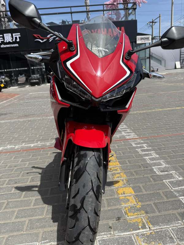 二手本田CBR400R