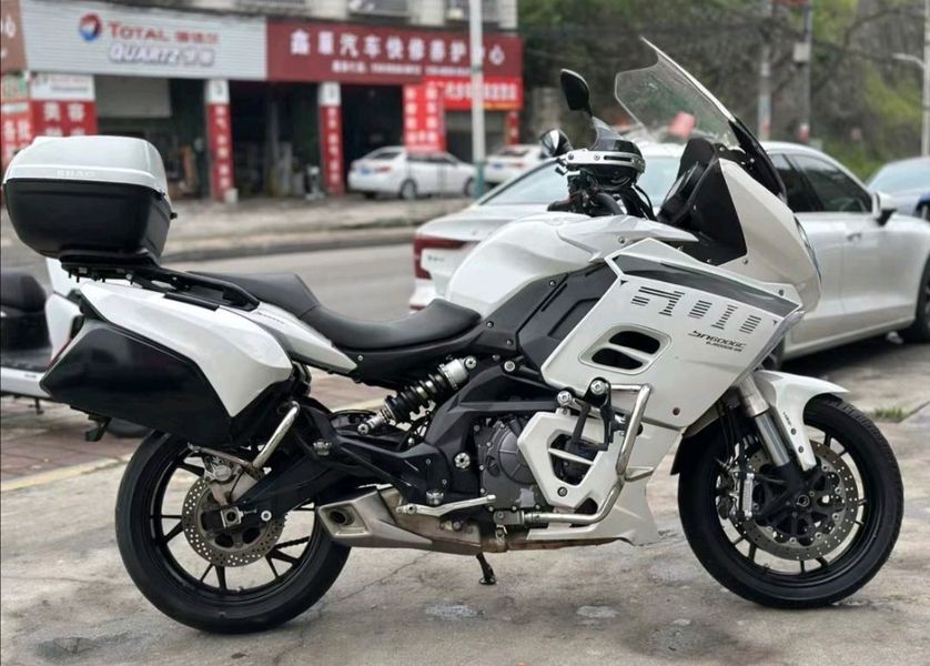 二手贝纳利600GC