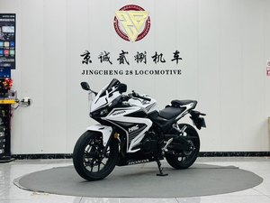 二手本田CBR400R