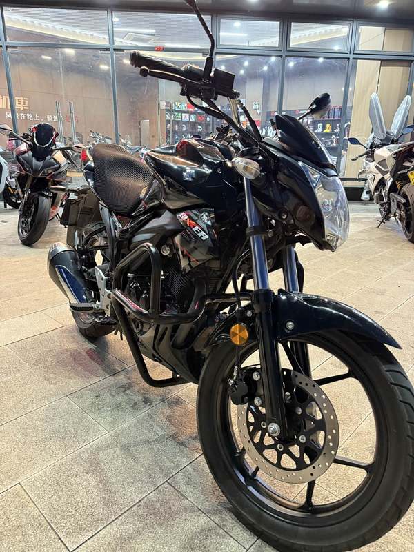 二手济南铃木极客飒 Gixxer 155 NK