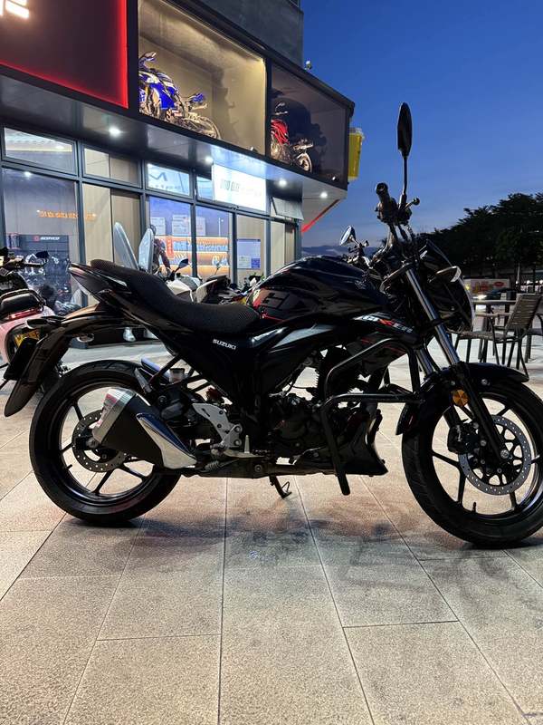 二手济南铃木极客飒 Gixxer 155 NK