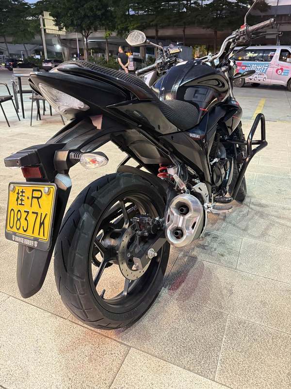 二手济南铃木极客飒 Gixxer 155 NK