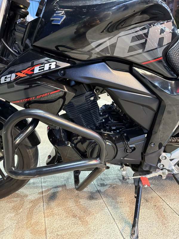 二手济南铃木极客飒 Gixxer 155 NK