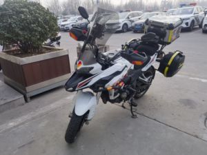 二手贝纳利金鹏 TRK251
