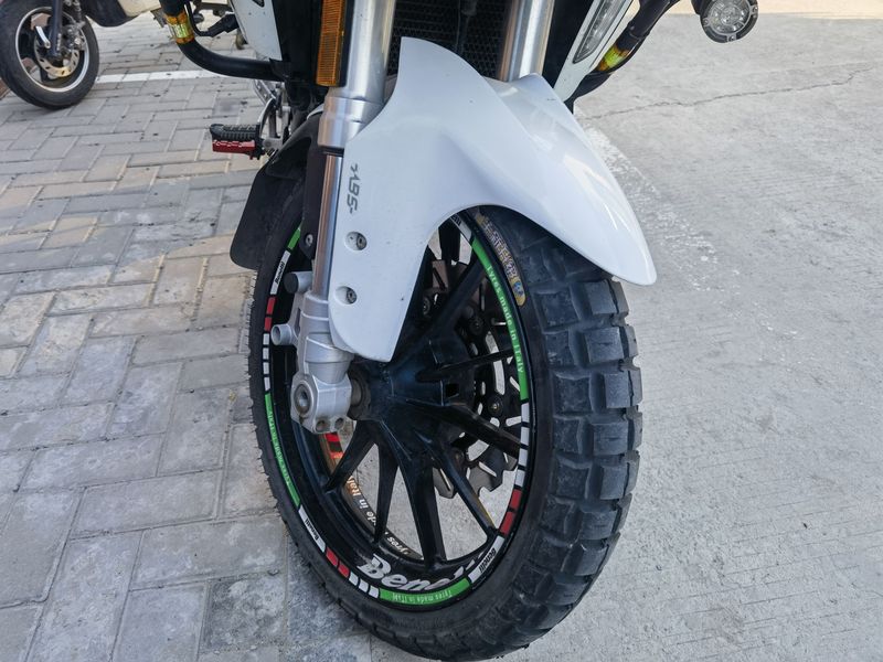 二手贝纳利金鹏 TRK251