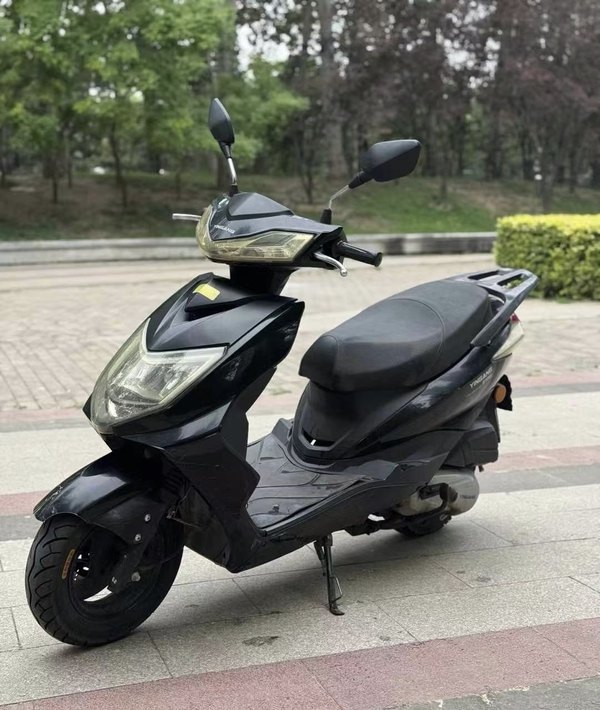 二手银钢侠霍克YG125T-30