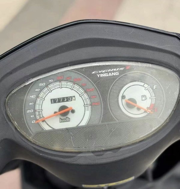 二手银钢侠霍克YG125T-30