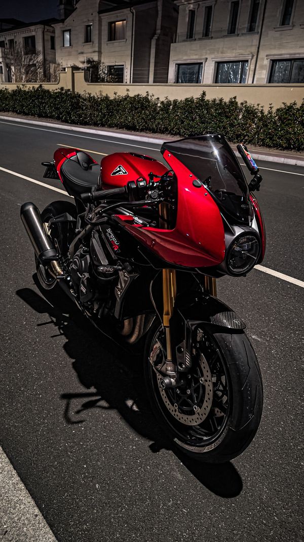 二手凯旋Speed Triple 1200 RR