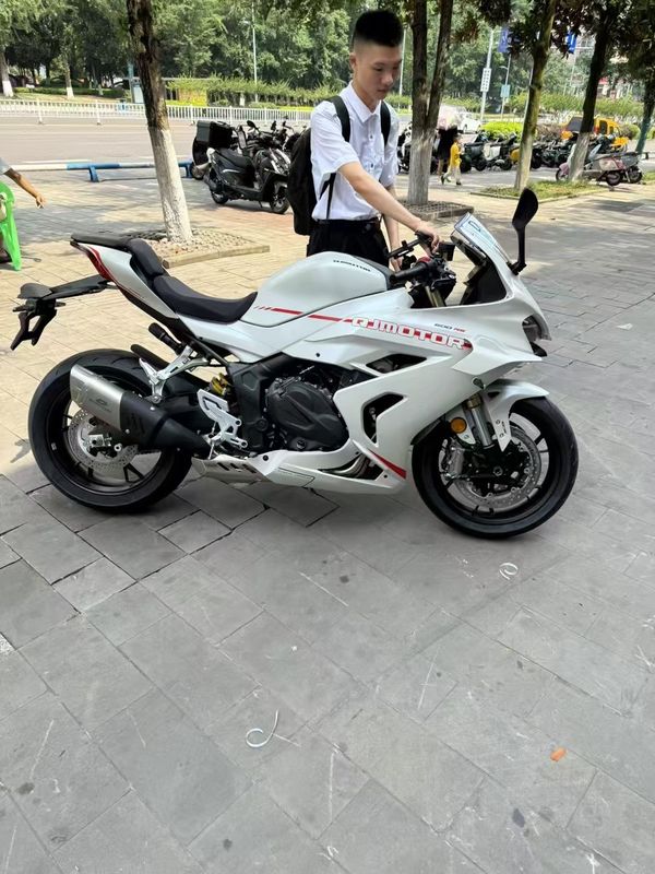 二手QJMOTOR赛600