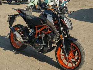 二手KTMR2R390 Duke
