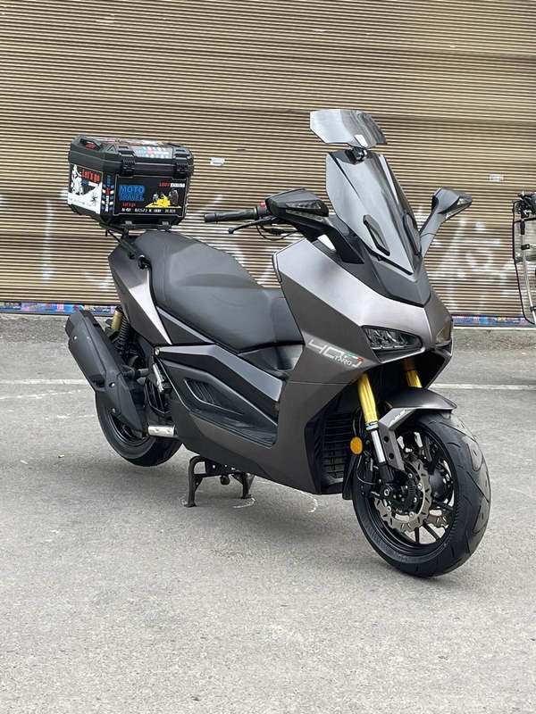 二手台荣开拓者 TR400T