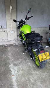 二手贝纳利蓝宝龙BJ300GS