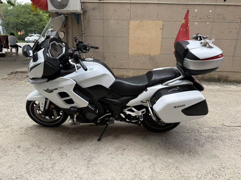 二手贝纳利1200GT