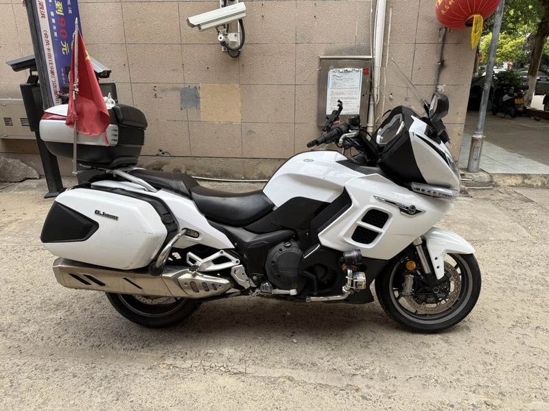 二手贝纳利1200GT