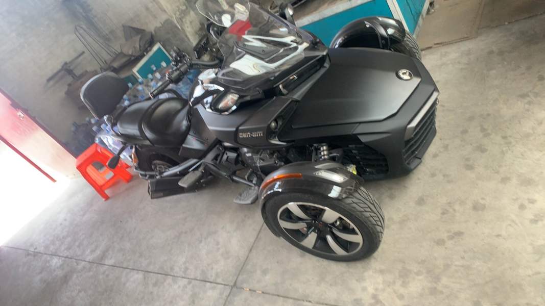 二手庞巴迪Spyder F3 