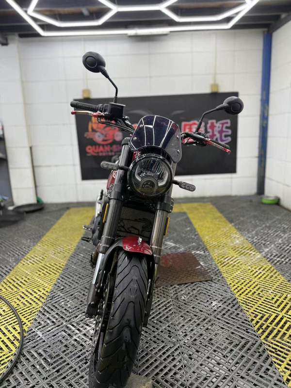 二手贝纳利幼狮 Leoncino 500