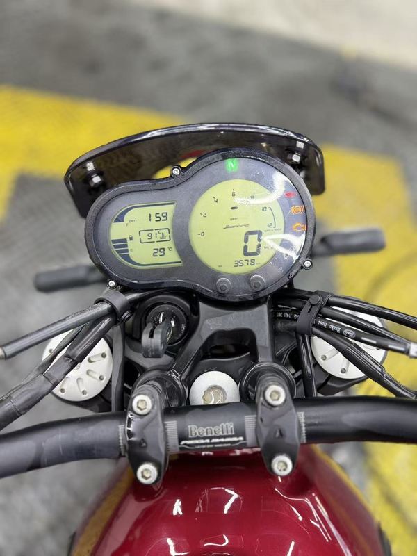 二手贝纳利幼狮 Leoncino 500