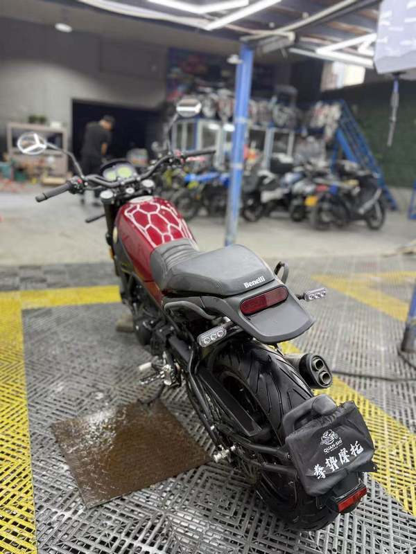 二手贝纳利幼狮 Leoncino 500