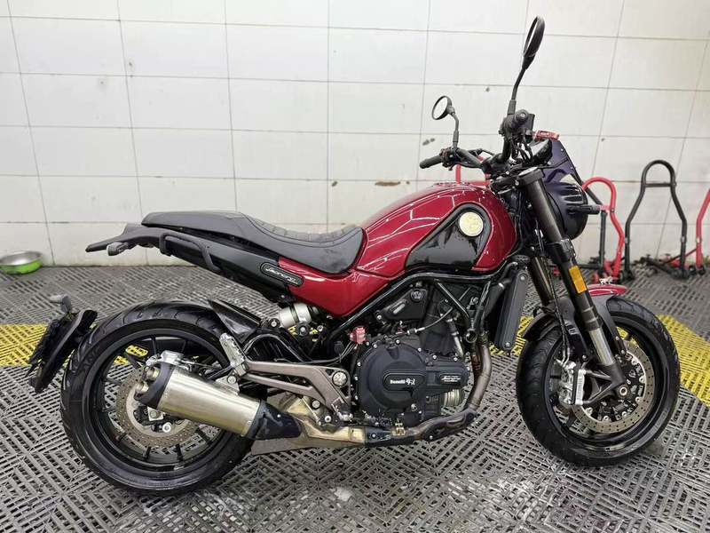 二手贝纳利幼狮 Leoncino 500