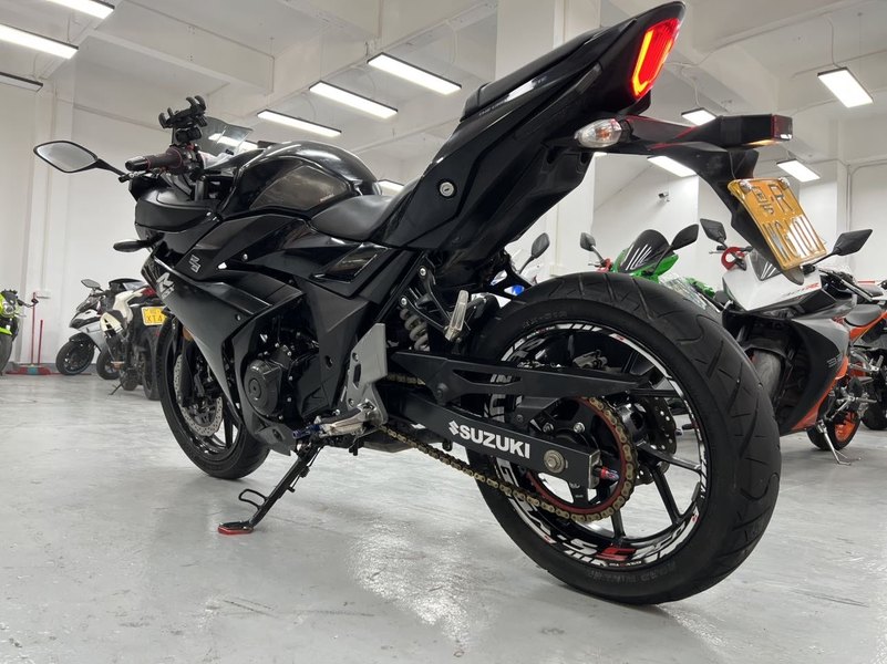 二手豪爵铃木GSX250R