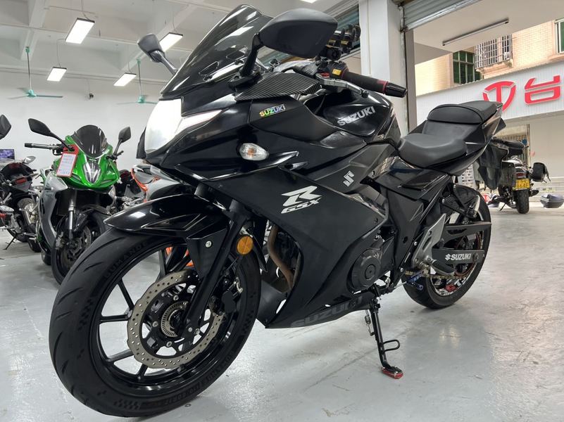 二手豪爵铃木GSX250R