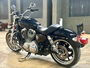 二手哈雷戴维森883L SuperLow