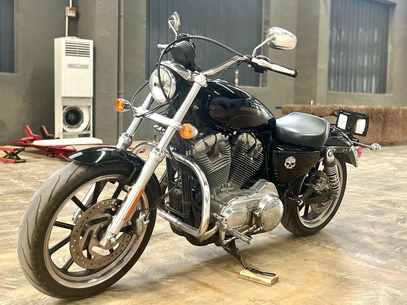 二手哈雷戴维森883L SuperLow