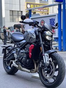 二手凯旋Trident 660