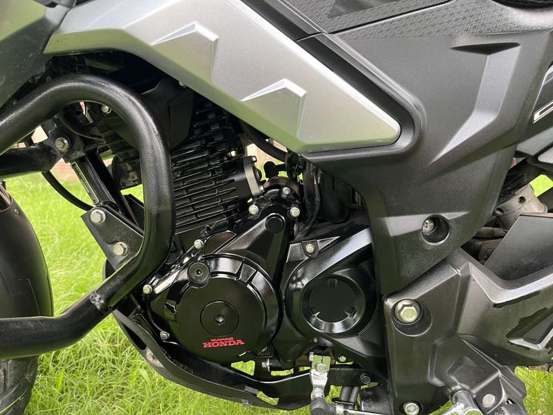 二手五羊本田猛鸷 CB190X