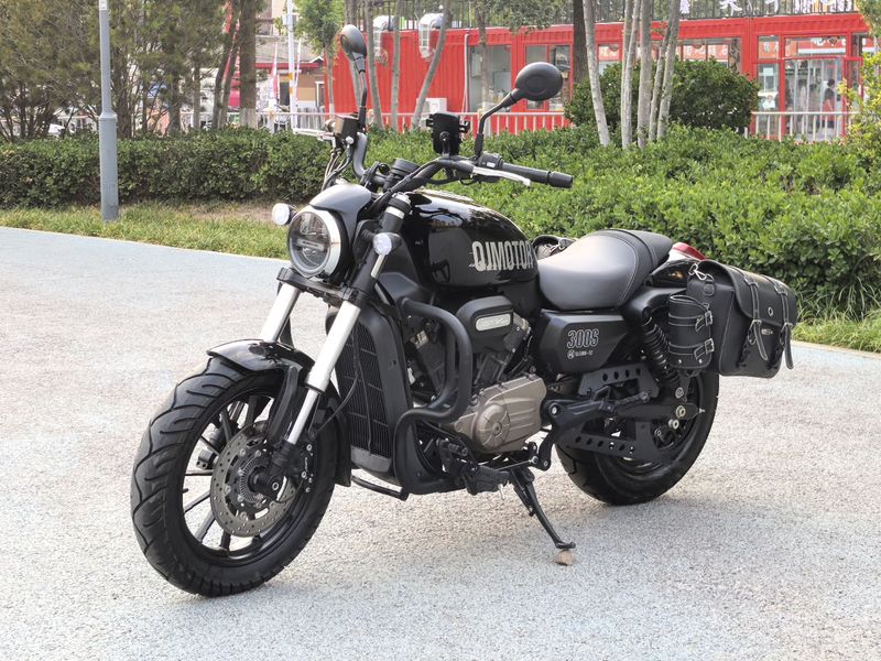 二手QJMOTOR闪300