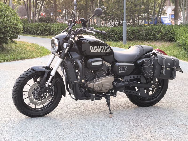 二手QJMOTOR闪300