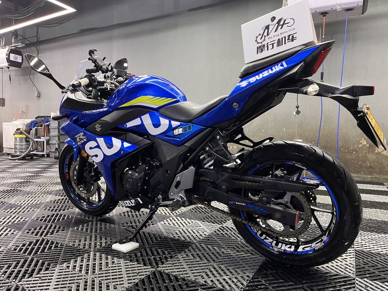 二手豪爵铃木GSX250R