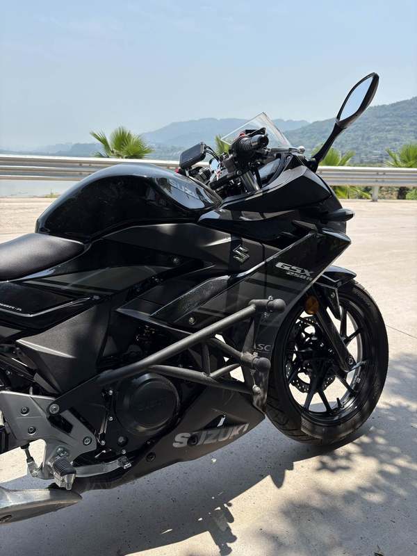 二手豪爵铃木GSX250R