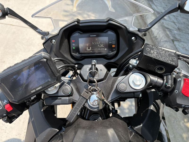 二手豪爵铃木GSX250R