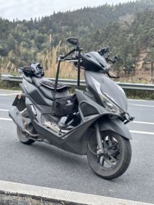 二手五羊本田NX125