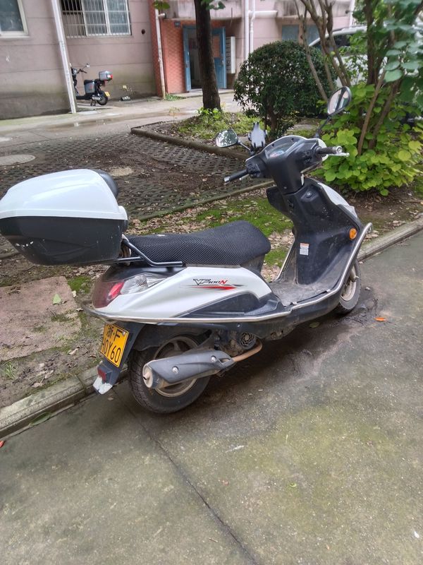 二手豪爵VF100