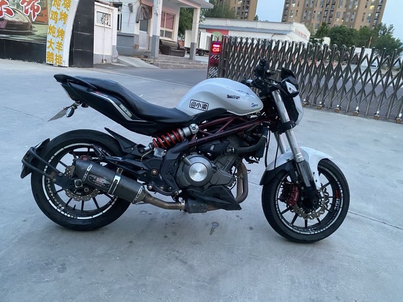 二手贝纳利蓝宝龙 BN302S