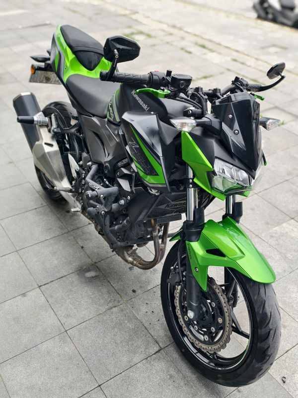 二手川崎Z400