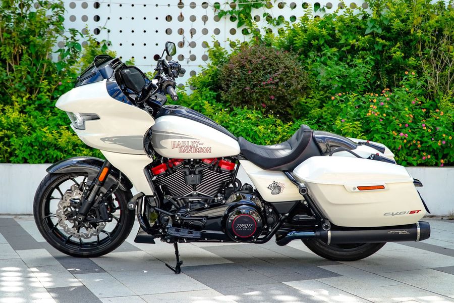 二手哈雷戴维森公路滑翔 Road Glide