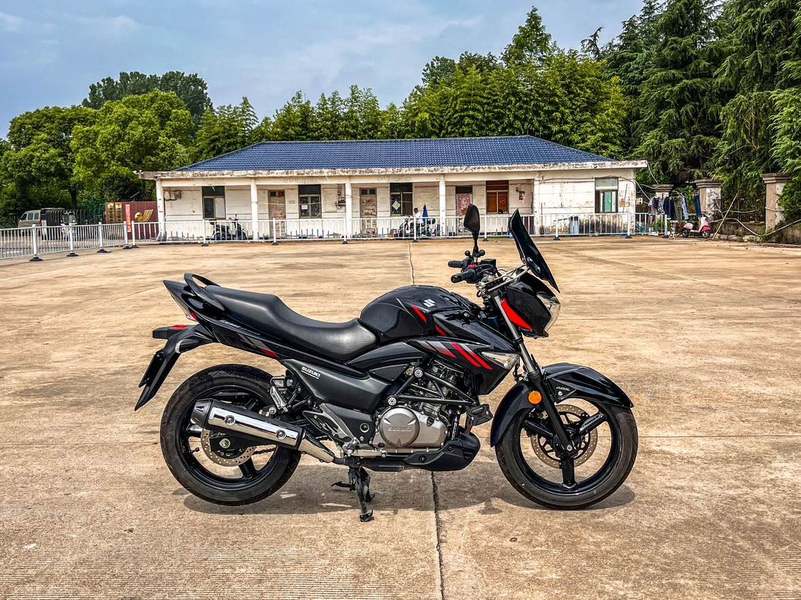 二手豪爵铃木骊驰 GW250