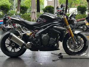 二手凯旋Speed Triple 1200 RS