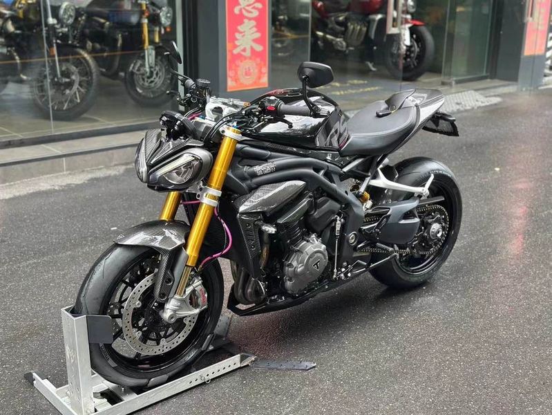 二手凯旋Speed Triple 1200 RS