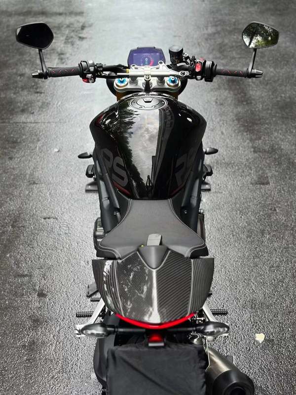 二手凯旋Speed Triple 1200 RS